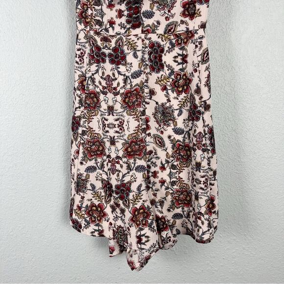 LUSH Floral Front Tie Romper - Picture 3 of 9